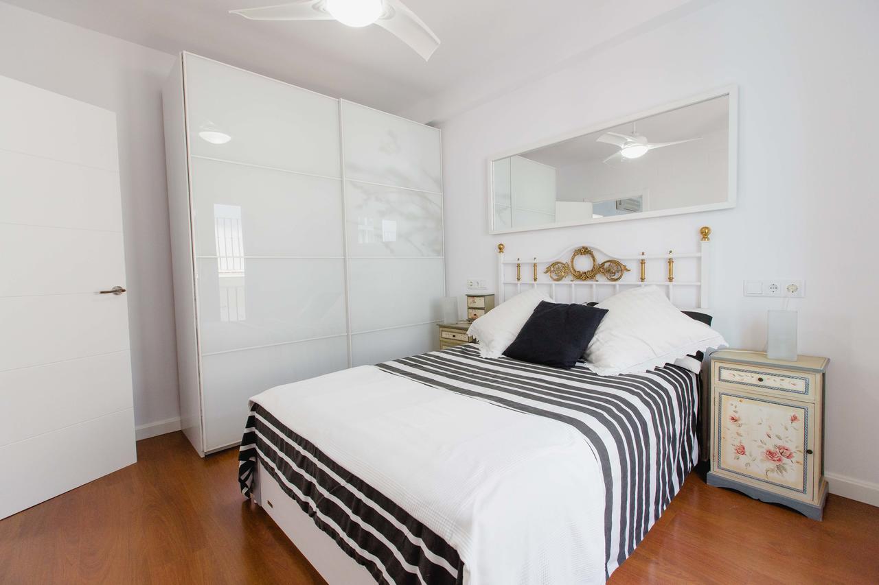 Apartamento A Un Pasito Del Mercado Cadice Esterno foto