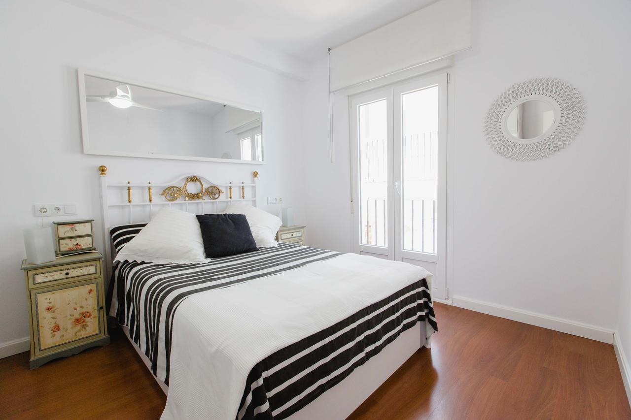 Apartamento A Un Pasito Del Mercado Cadice Esterno foto